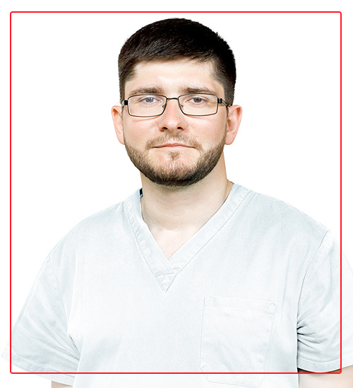 Казьмин Зорий Викторович - главный врач, кандидат медицинских наук, сосудистый хирург высшей категории